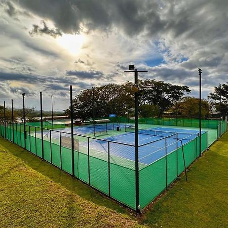 Cr Mariposa Rentals Comfortable Penthouse, Ac, Pool, Gym, Tennis Santa Ana  Esterno foto