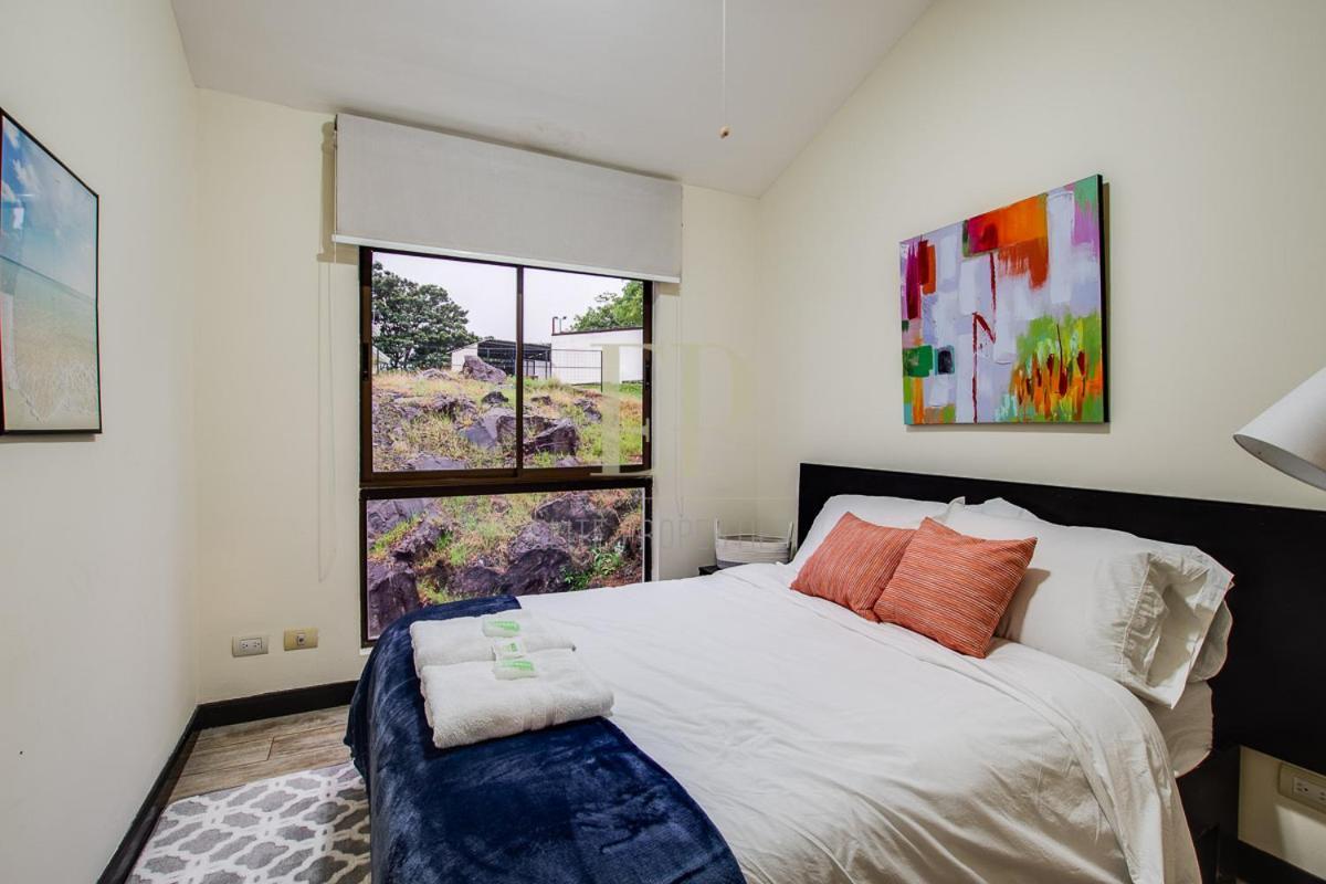 Cr Mariposa Rentals Comfortable Penthouse, Ac, Pool, Gym, Tennis Santa Ana  Esterno foto