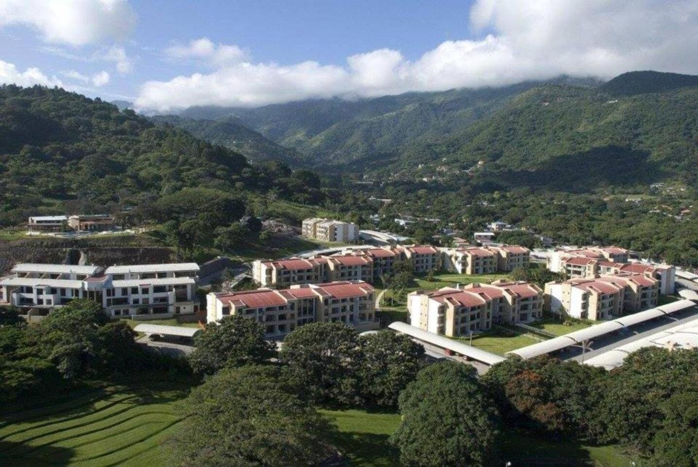 Cr Mariposa Rentals Comfortable Penthouse, Ac, Pool, Gym, Tennis Santa Ana  Esterno foto